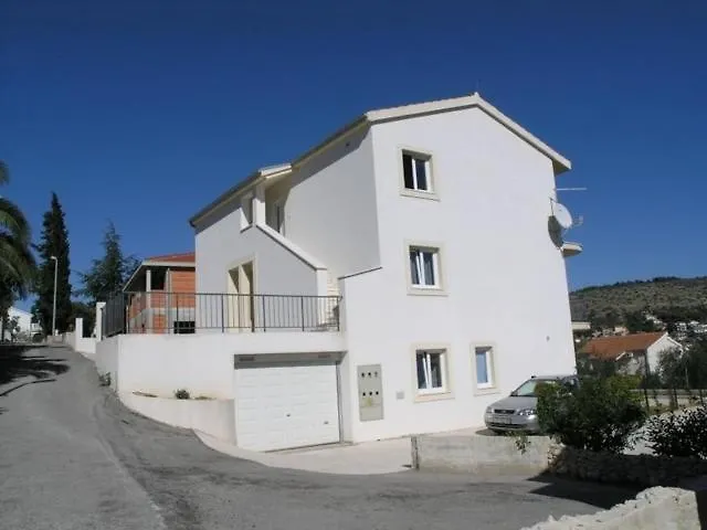 Apartment In Okrug Gornji With Sea View, Terrace, Air Conditioning, Wifi 5069-2 Trogir
